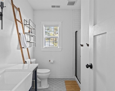 13 Chapin Street - Photo Thumbnail 21