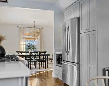 13 Chapin Street - Photo Thumbnail 9