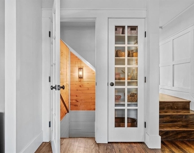 13 Chapin Street - Photo Thumbnail 13