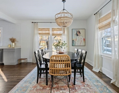 13 Chapin Street - Photo Thumbnail 7