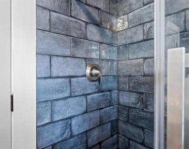 13 Chapin Street - Photo Thumbnail 16