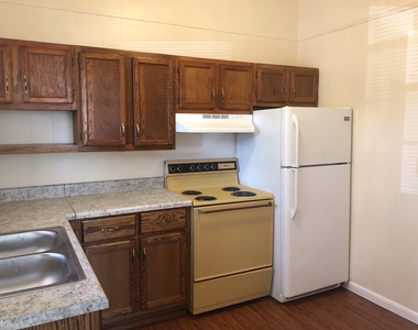 172 Hart Avenue - Photo Thumbnail 1