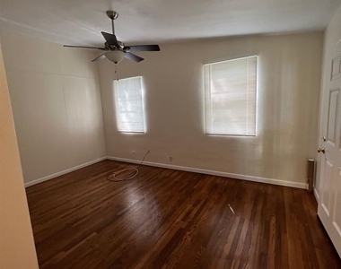172 Hart Avenue - Photo Thumbnail 5