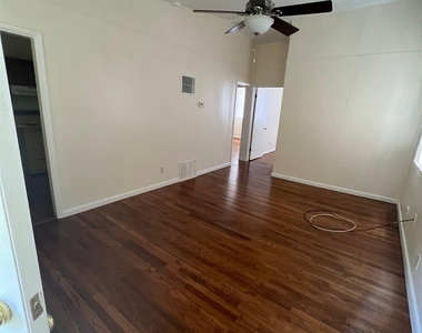 172 Hart Avenue - Photo Thumbnail 3