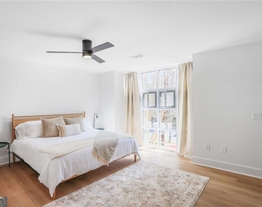1210 Cleburne Avenue Ne - Photo Thumbnail 11