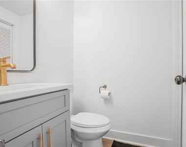 1210 Cleburne Avenue Ne - Photo Thumbnail 19