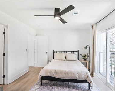 1210 Cleburne Avenue Ne - Photo Thumbnail 14