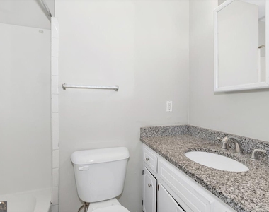 211 Broad Street - Photo Thumbnail 10
