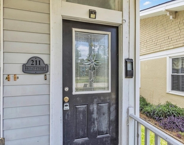 211 Broad Street - Photo Thumbnail 1