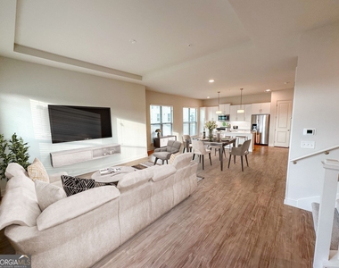 1003 Ridgewalk Parkway - Photo Thumbnail 6