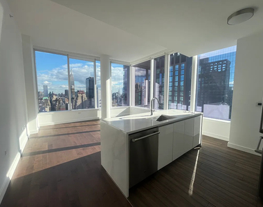 West 36th Street, New York, NY 10018 - Photo Thumbnail 15
