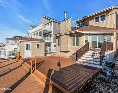 475 Long Avenue - Photo Thumbnail 3