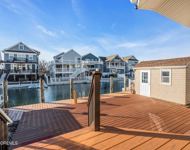 475 Long Avenue - Photo Thumbnail 2