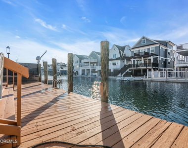 475 Long Avenue - Photo Thumbnail 1