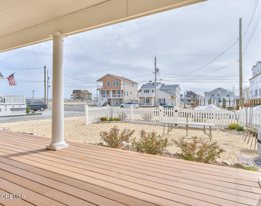 10 4th Avenue - Photo Thumbnail 10