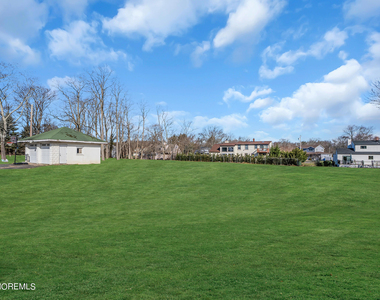 459 W Park Avenue - Photo Thumbnail 23