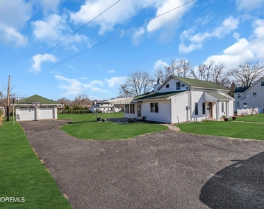 459 W Park Avenue - Photo Thumbnail 25