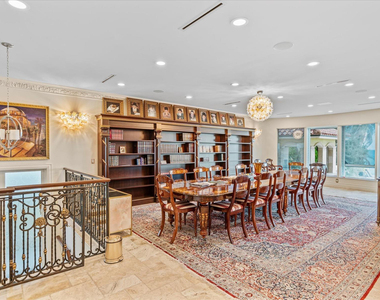 555 Ocean Boulevard - Photo Thumbnail 12