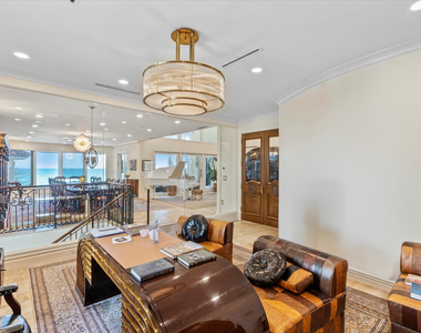 555 Ocean Boulevard - Photo Thumbnail 11