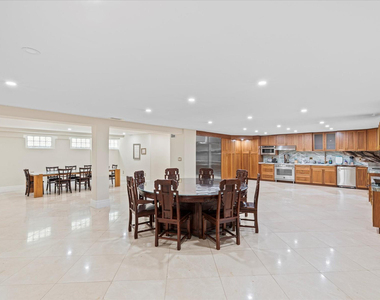 555 Ocean Boulevard - Photo Thumbnail 16