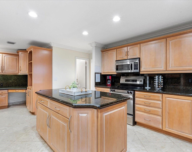 1240 Sw 14th Avenue - Photo Thumbnail 18