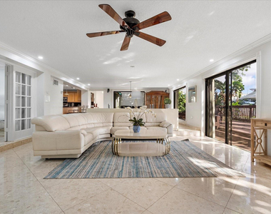 1240 Sw 14th Avenue - Photo Thumbnail 12