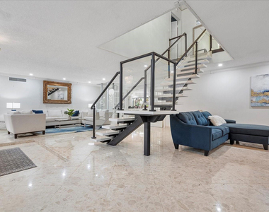 1240 Sw 14th Avenue - Photo Thumbnail 6