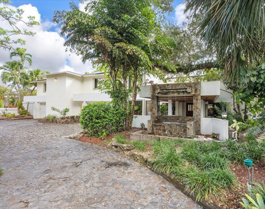 1240 Sw 14th Avenue - Photo Thumbnail 3