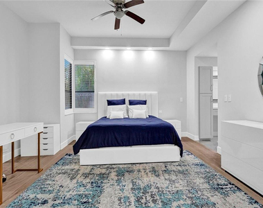 7484 La Paz Boulevard - Photo Thumbnail 27