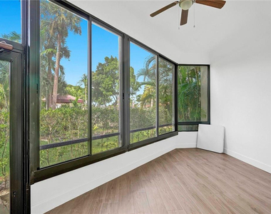7484 La Paz Boulevard - Photo Thumbnail 37