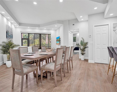 7484 La Paz Boulevard - Photo Thumbnail 7