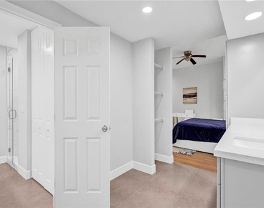 7484 La Paz Boulevard - Photo Thumbnail 41