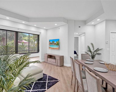 7484 La Paz Boulevard - Photo Thumbnail 42