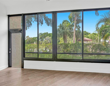 7484 La Paz Boulevard - Photo Thumbnail 10