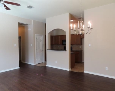 1149 Redman Avenue - Photo Thumbnail 2