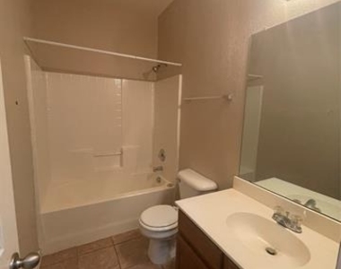 1149 Redman Avenue - Photo Thumbnail 11