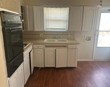 7831 Millstone Drive - Photo Thumbnail 2