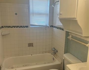 7831 Millstone Drive - Photo Thumbnail 4