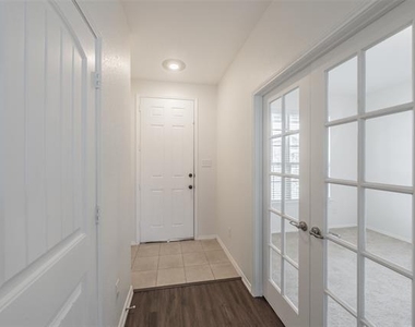6268 Topsail Drive - Photo Thumbnail 5