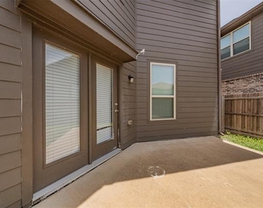 6268 Topsail Drive - Photo Thumbnail 2