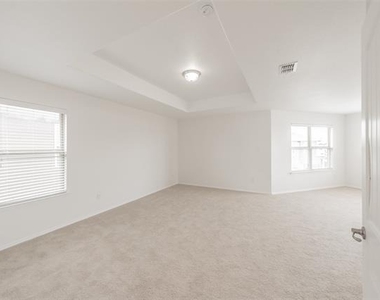 6268 Topsail Drive - Photo Thumbnail 27