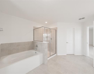 6268 Topsail Drive - Photo Thumbnail 33