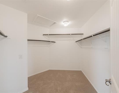 6268 Topsail Drive - Photo Thumbnail 34