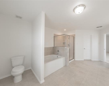 6268 Topsail Drive - Photo Thumbnail 32