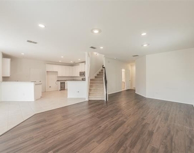 6268 Topsail Drive - Photo Thumbnail 11