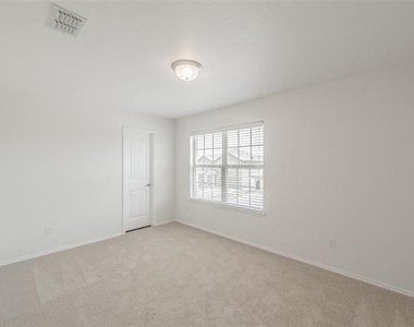 6268 Topsail Drive - Photo Thumbnail 24