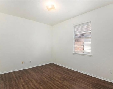 10100 Bull Run - Photo Thumbnail 11