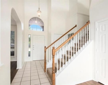 10100 Bull Run - Photo Thumbnail 2