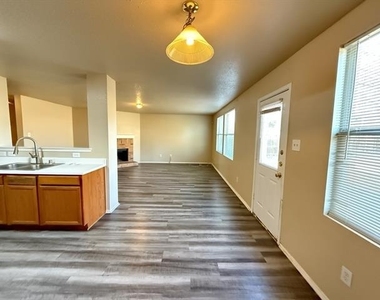 3625 Clydesdale Drive - Photo Thumbnail 9