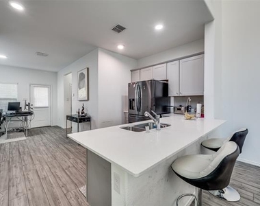 2328 Brightstone Drive - Photo Thumbnail 21